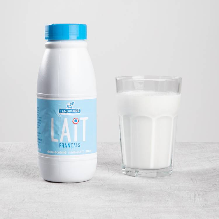 Le Lait demi-écrémé UHT "Tendre Pré"